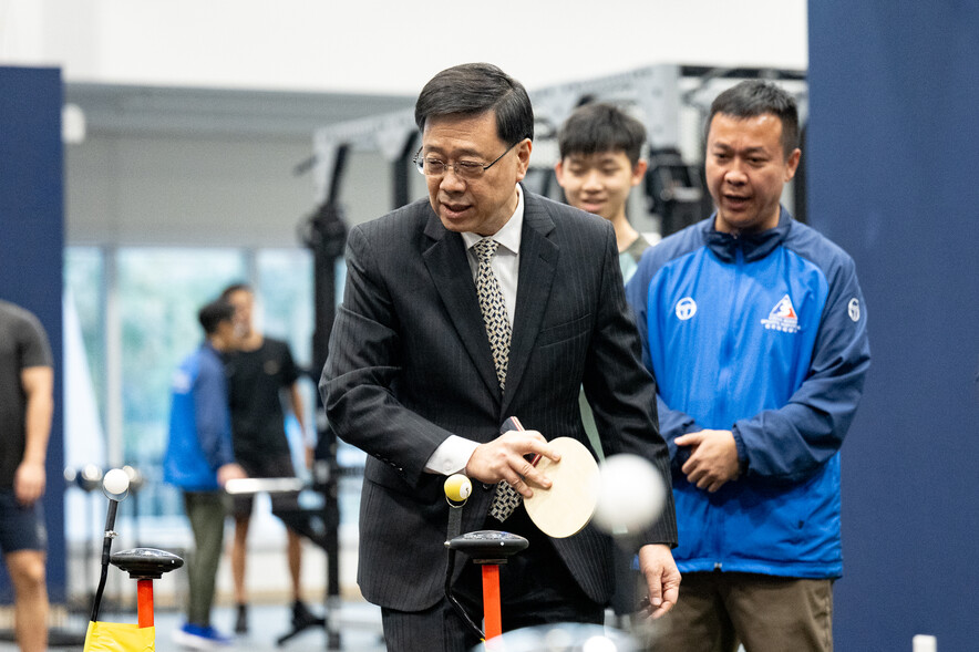 <p>The <strong>Hon Mr John Lee Ka-chiu <span style="font-size:75%;">GBM SBS PDSM PMSM</span></strong> experienced ball-speed training under the guidance of table tennis head coach Li Ching.</p>

<p>&nbsp;</p>

<p>&nbsp;</p>
