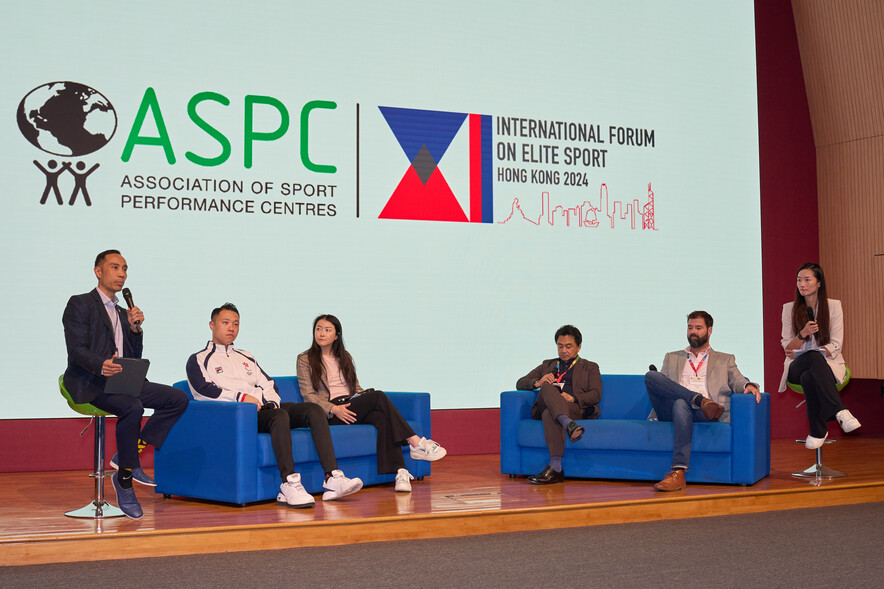 <p>Panel discussion of Topic 7: Learnings from Olympic Games and Paralympic Games. Members including (from left) moderator <strong>Dr Daniel Lee</strong>, speakers <strong>Mr Chan Ho-yuen</strong>, <strong>Ms Yan Zi</strong>, <strong>Dr </strong><strong>Takeshi Kukidome</strong>, <strong>Mr </strong><strong>Gregory Koenig</strong> and moderator <strong>Ms Lynn Zhang</strong>.</p>
