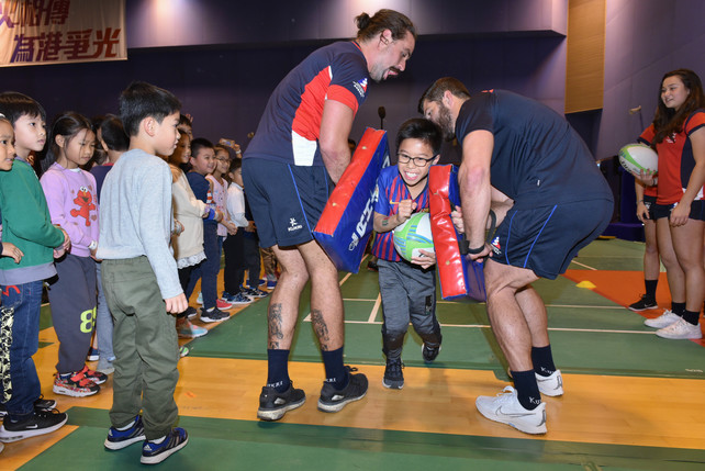 Demonstration and challenge zones, featuring Karatedo, Rhythmic Gymnastics, Rugby and Wushu were staged for the public to get up close with elite athletes.