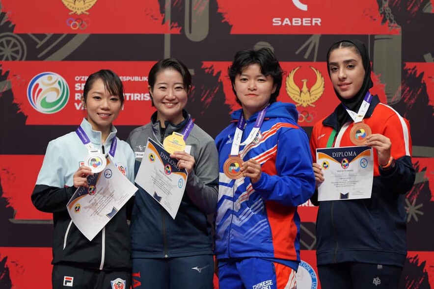 Lau Mo-sheung (left) (photo: The Karatedo Federation of Hong Kong, China)