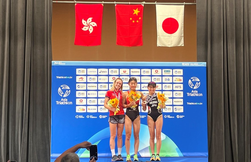 Bailee Briana Brown (left) (photo: Triathlon Association of Hong Kong